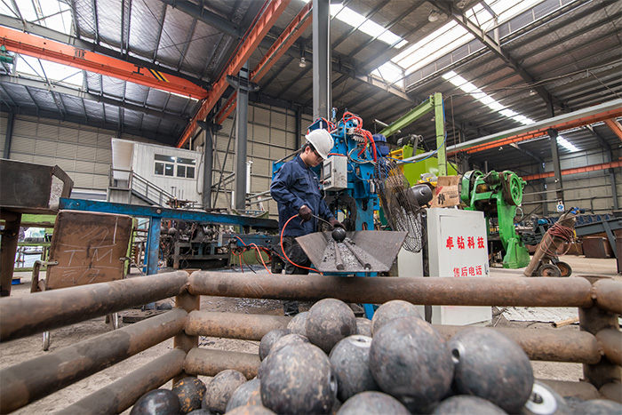 北辰网架配件-螺栓球加工车间